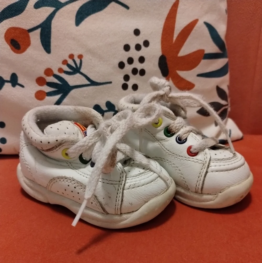 Vintage McKids baby white tennis‎ shoes
